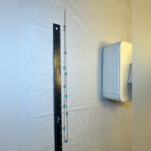 Elegant Turquoise and Gold Tone Necklace - Picture 3 of 4